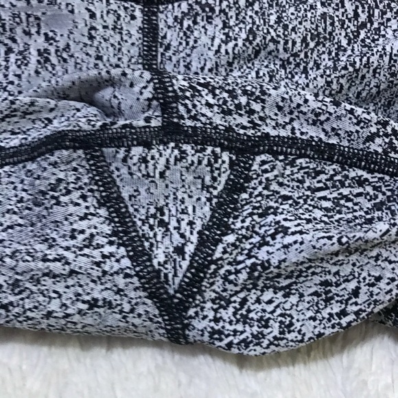 Lululemon Pace Rival Cropped Leggings - Picture 6 of 11